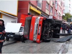 Lpg Yüklü Kamyon Devrildi