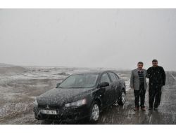 Ağrı Tutak'a Mevsimin İlk Karı Düştü