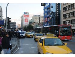 Şüpheli Paket Paniğe Neden Oldu