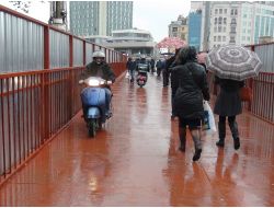 ‘motosiklet Giremez’ Yazan Geçite Motosikletliler Akın Ediyor