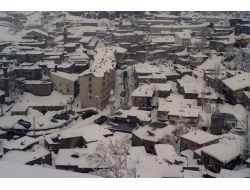 Bitlis’te Kar Kalınlığı 20 Santimi Buldu