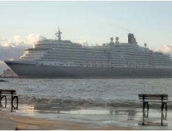 FIRTINA KUŞADASI'NA YARADI