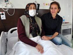 'Gezmeye Gidiyoruz' Diye Hastaneye Götürdüğü Annesine Böbreğini Verdi
