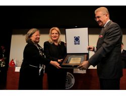 İstanbul Aydın Üniversitesi, Kosova Başbakan Yardımcısı'nı Ağırladı