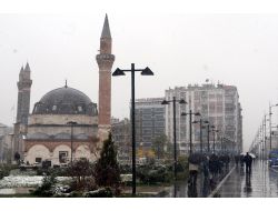 Sivas'ta Kar Yağışı Hayatı Olumsuz Etkiledi
