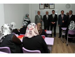 Başkan Ak, Akşemsettin Camii Kız Kur'an Kursu'nu Açtı