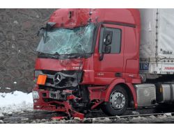 Bingöl'de Zincirleme Trafik Kazası: 17 Yaralı