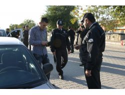 POLİSE CD'Lİ UYARI