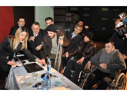 Büyükşehir, Çekilişle 250 Engelliye Simit Camekanı Yeri Tahsis Etti