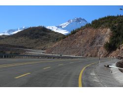 Yenilen Erciyes Kayak Merkezi Yolu Trafiğe Açıldı