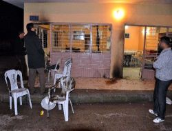 Bölücü Örgüt Yandaşları Kahvede Oturan Vatandaşları Yakmak İstedi