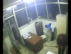 Market Hırsızları Güvenlik Kamerasında