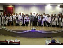 İkçü Diş Hekimliği Fakültesinde Beyaz Önlük Giydirildi