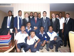 Somali Cumhurbaşkanı, Kimse Yok Mu'nun Okuttuğu Öğrencilerle Görüştü