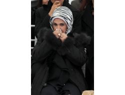 Emine Erdoğan: Çocuk Ve Kadınlara Şiddet Uygulayanları Lanetliyorum