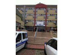 Okulun Dördüncü Katından Düşen Öğrenci Ağır Yaralandı