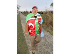 Karabağ'ın İşgalini Protesto İçin Ankara'dan Erivan'a Yürüyor