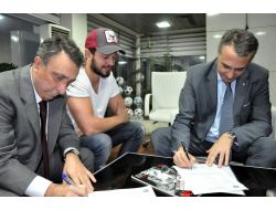 Murat Boz, Beşiktaş Kulübü Başkanı Orman'ı Ziyaret Etti!