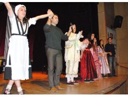 Tatvan’da 'Hastalık Hastası' Sahnelendi