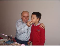 Öğrencilerin Nefesiyle Cam Boruları Semazene Çeviriyor