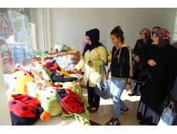 'Eğitici Annelik Kursu' Öğrencileri Eserlerini Sergiledi