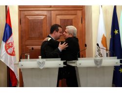 Hristofyas, Troyka Heyetiyle Yaptığı Anlaşmadan Sonra Gözyaşlarını Tutamadı