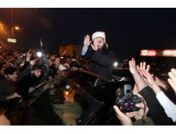 Cezaevinden Çıkan Ünlü'yü Sevenleri Karşıladı