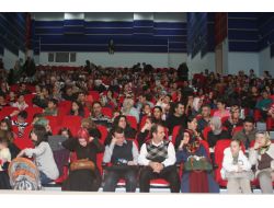 Balıkesir'de Sahnelenen Menan Cinleri'ni 5 Bin Kişi İzledi