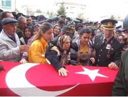 Yozgatlı Şehidin Kanser Hastası Annesi Hayatını Kaybetti