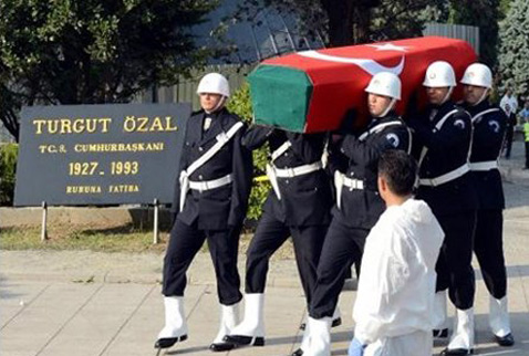 Özal zehirlenmedi raporu