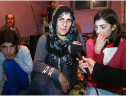 Kız Çocukları İçin Sokak Sokak Geziyorlar