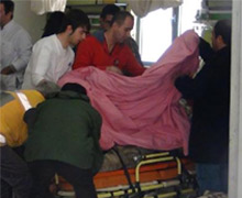 Askeri araç devrildi: 8 yaralı