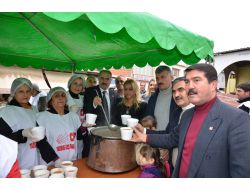 CHP Tarsus'ta 3 Bin Kişiye Aşure Dağıttı