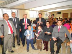 Bin Kişiye Aşure İkramı