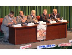 Niğde'de ‘türk Edebiyatında Abdurrahim Karakoç’ Konulu Panel Düzenlendi