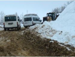 9 Köy Ve 27 Mezranın Yolu 3 Gün Sonra Açılabildi