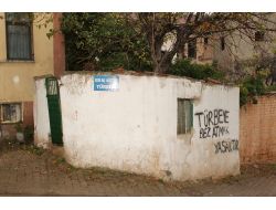 Kesikbaş Hazretleri’nin Türbesi Yıkılmak Üzere