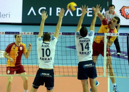 GALATASARAY: 2 - ARKAS SPOR: 3