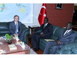 Sudan’ın Yeni Büyükelçisi Yoh, M. Ali Şahin’i Ziyaret Etti