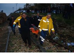 Uyuşturucu Bağımlısı Gence Yük Treni Çarptı