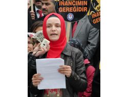 Eğitim Bir Sen Üyeleri Kamuda Başörtüsü Yasağının Kalkmasını İçin Eylem Yaptı