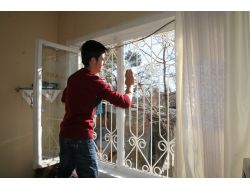 Erzincan'ın Gönüllü Gençleri Yaşlıların Evini Temizleyip, Eksiklerini Gideriyor