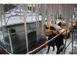 Doğuda Kış: Kars’ta Soğuk Hava Nedeni İle Buz Sarkıtları Oluştu