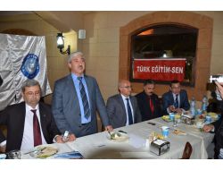 Eğitim Sen, Öğretmenlerin Resen Başka İlçelere Atanmasına Tepki Gösterdi