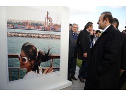 Egemen Bağış, Time İn Turkey Fotoğraf Sergisini Gezdi