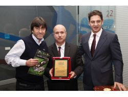 Zirve Yılın Spor Programı “%100 Futbol” Dedi