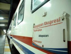 Makinistler Rapor Alarak İş Bıraktı, İşçi Ve Hastalar Yollarda Kaldı