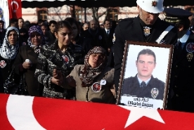 ŞEHİT POLİSE VEDA