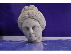 2 Bin Yıllık Heykeller Sınırda Ele Geçirildi