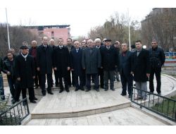 Haydar Aliyev Ölümün 9. Yılında Törenle Anıldı